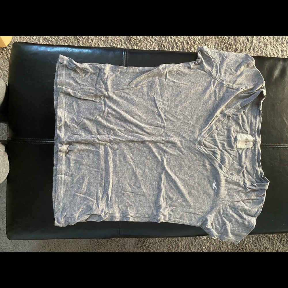 Hollister V-Neck T shirt